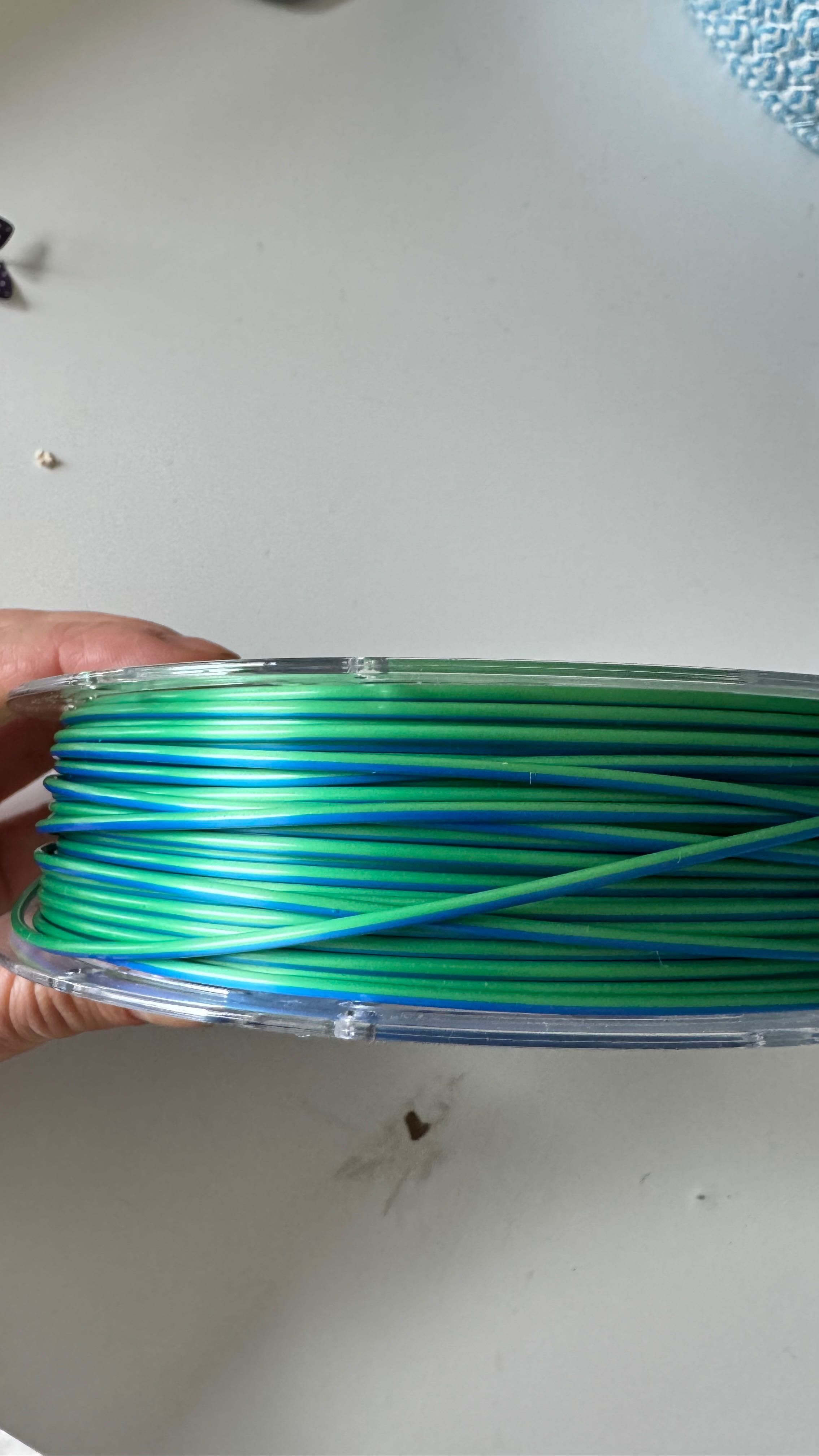 Filament do drukarek 3D zielono niebieski