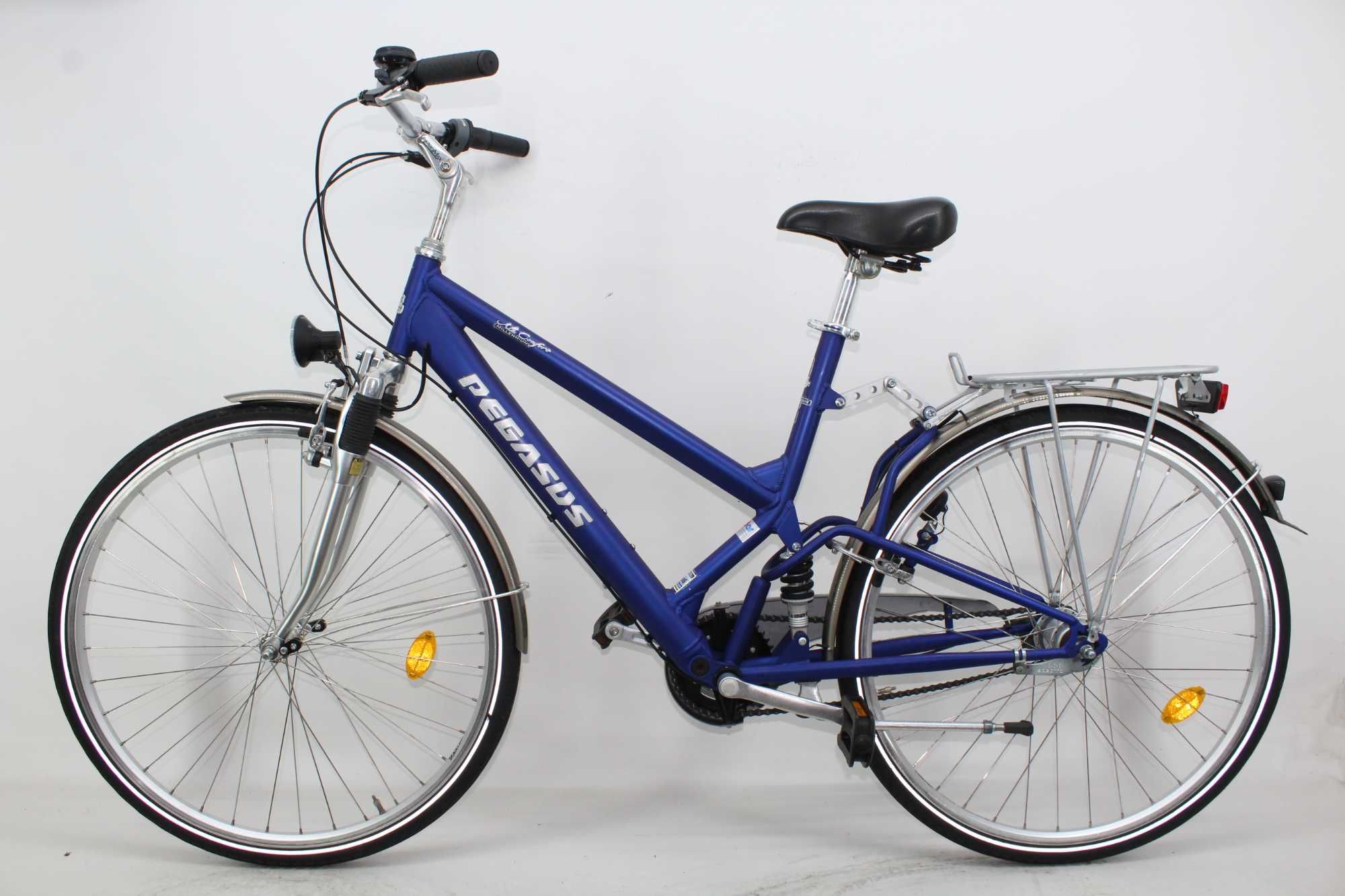 Aluminiowy AMORTYZOWANY rower "PEGASUS" Koła 28'' 7 biegów w piaście