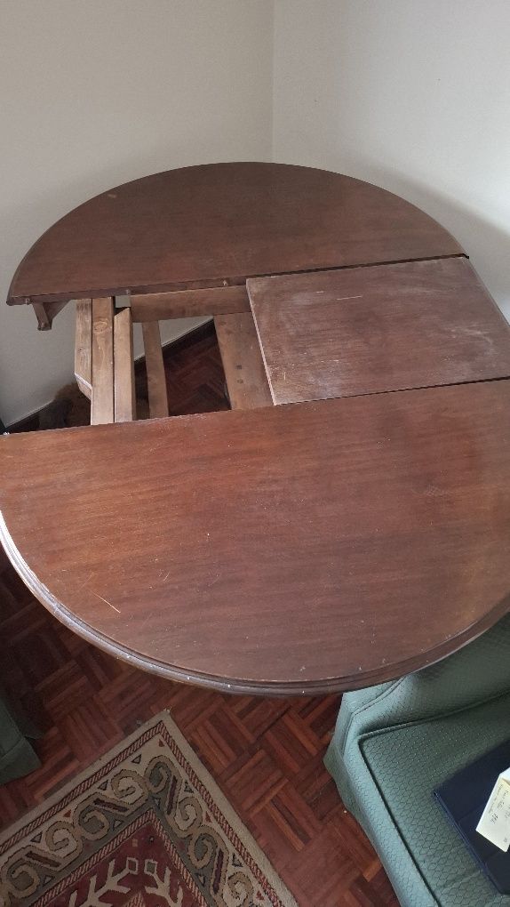 Mesa de sala de estar / jantar cerca de 1,50 de diâmetro