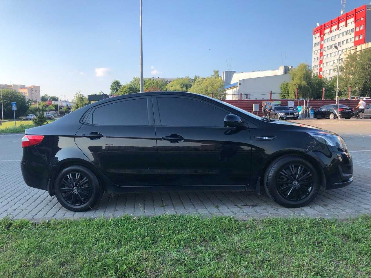 Продам KIA RIO 3