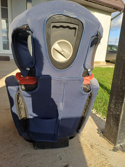 Дитяче авто крісло chicco