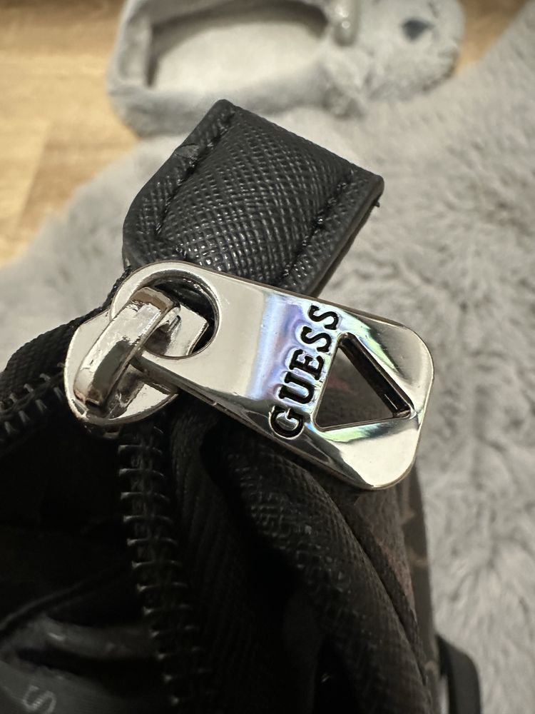 Guess torebka shopperka czarna