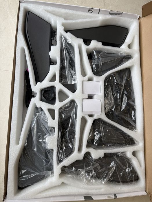 Накладки на колонки Harman kardon для BMW X5 G05