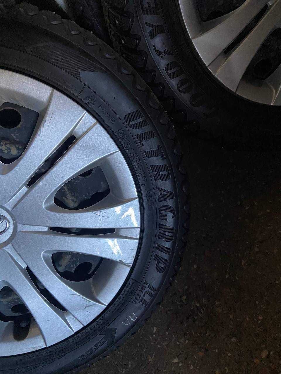 Колеса гума Goodyear Ultragrip Ice 2 205 55 R16 + диски + ковпаки