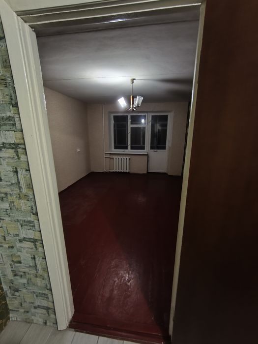 Здам трикімнатну квартиру в центрі міста