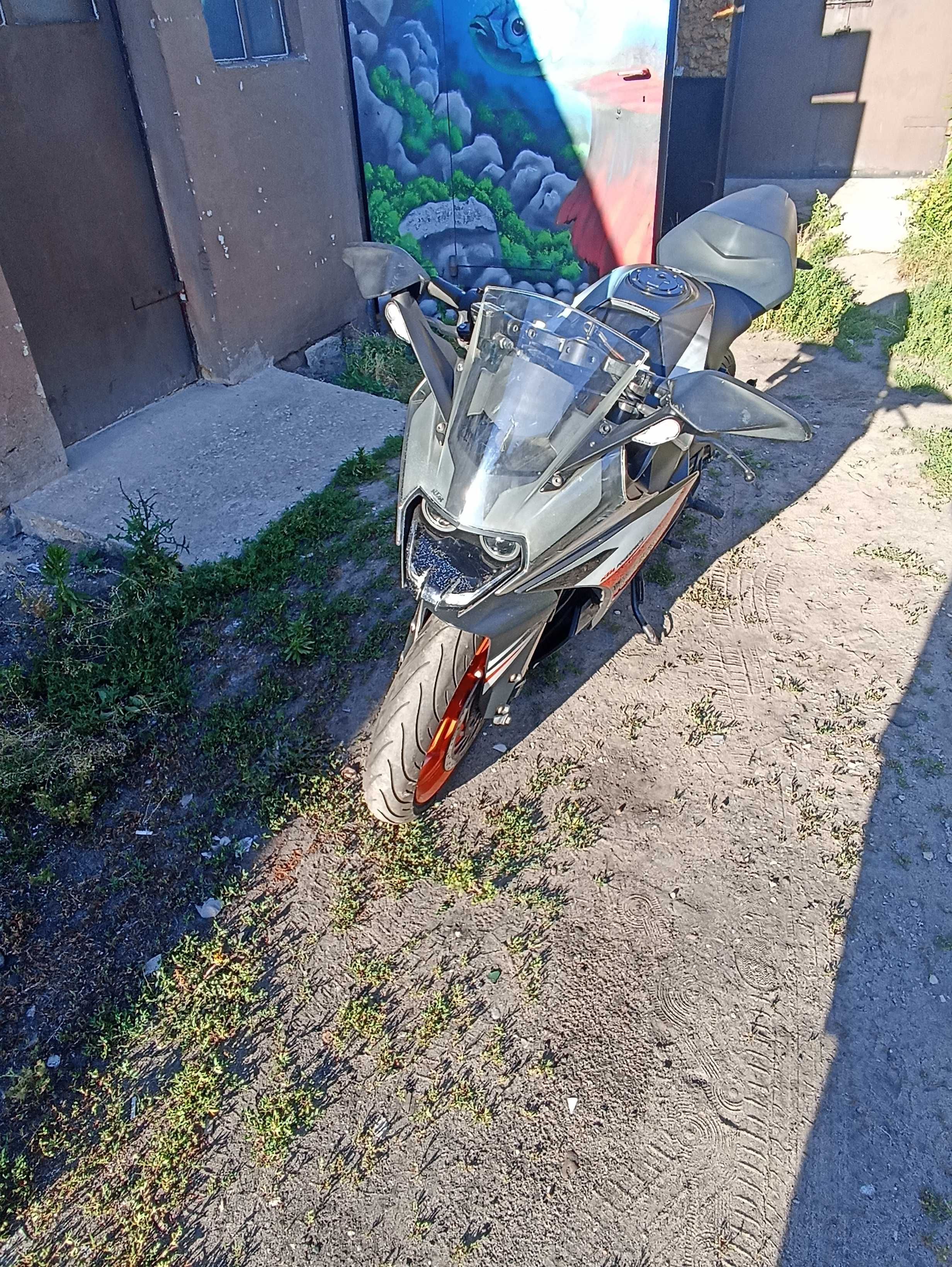 KTM RC 125 motocykl sportowy