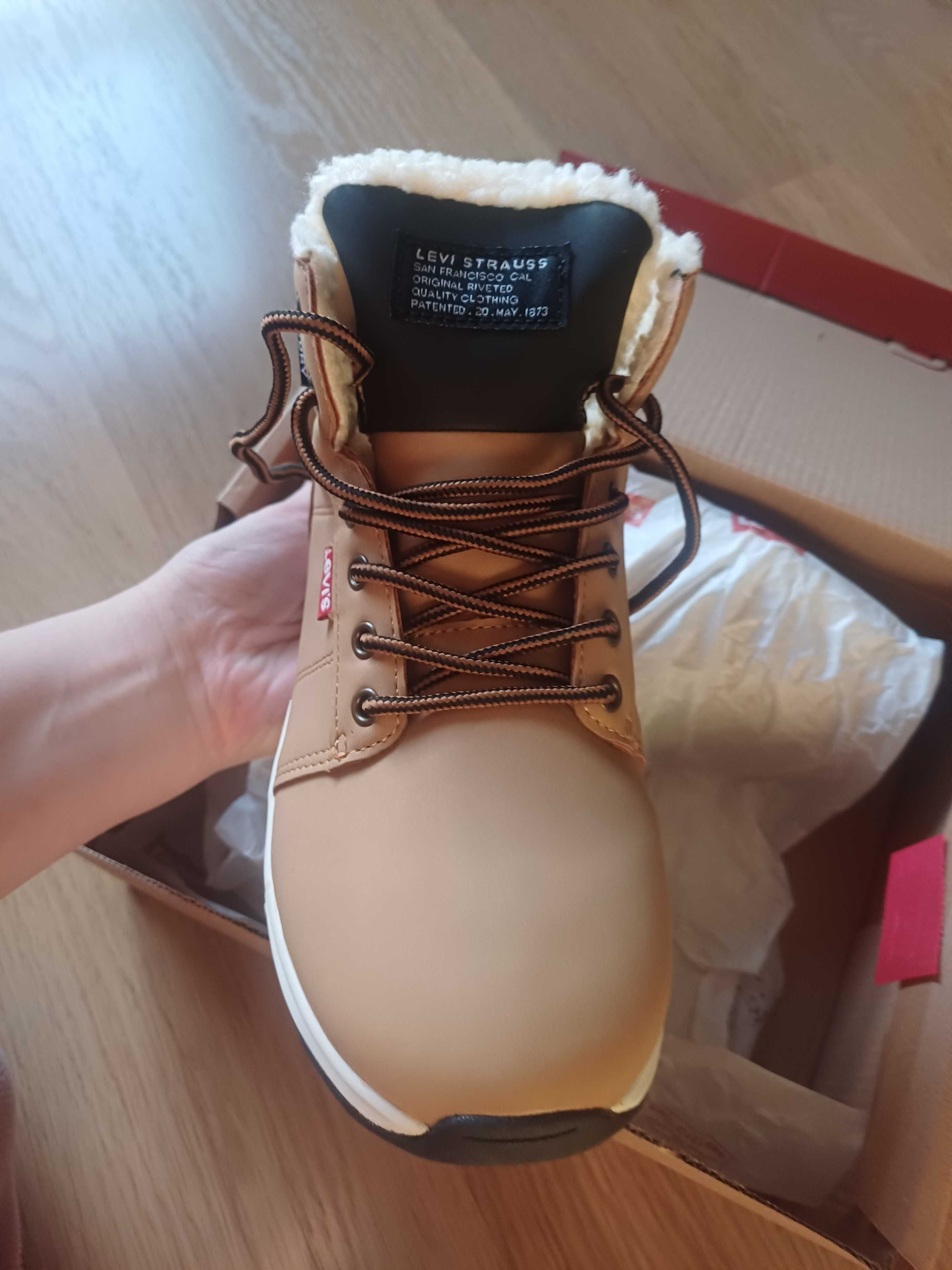 Vendo botas Levi's