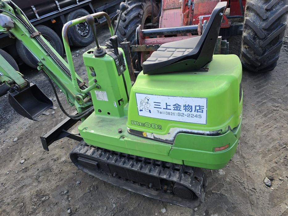 Minikoparke 800 kg Mitsubischi ME08b 1857 mth-2012 rok