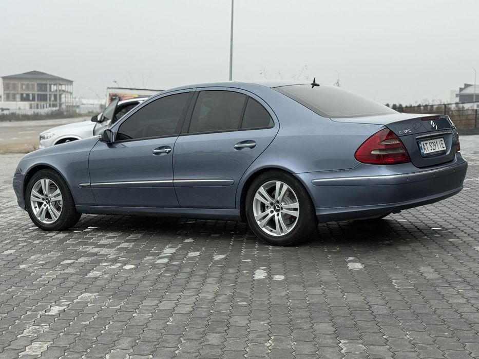 Мерседес бенс E211