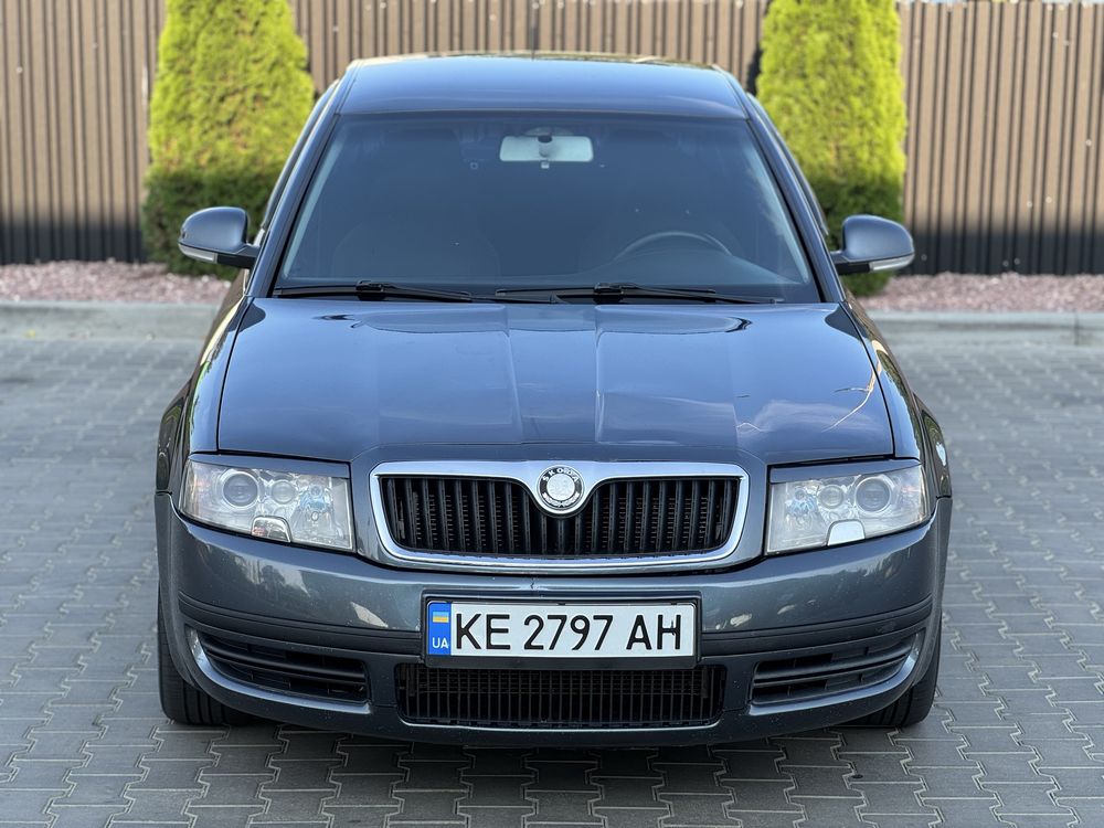 Продам Шкоду 1.8 газ бензин