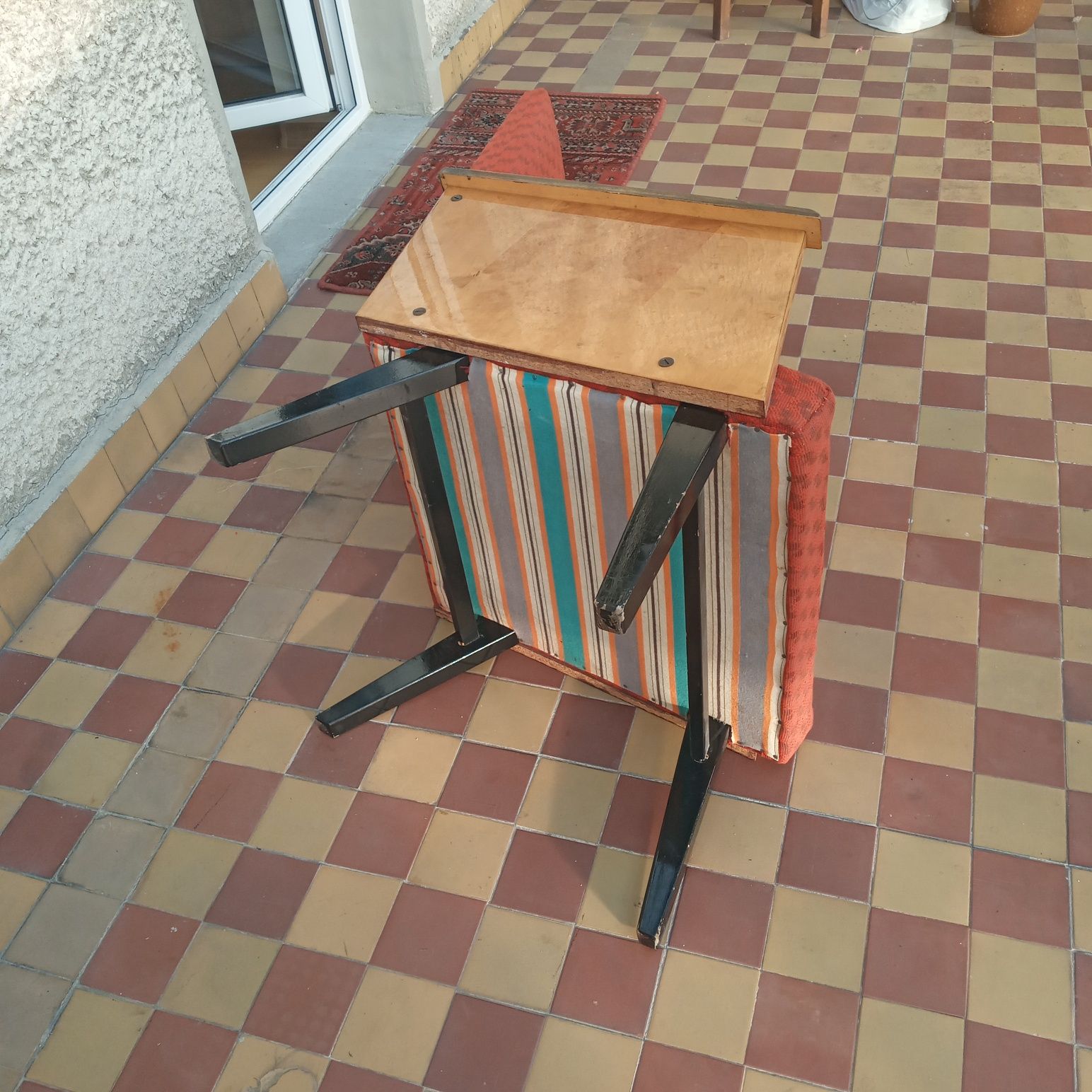 Komplet wypoczynkowy w stylu retro