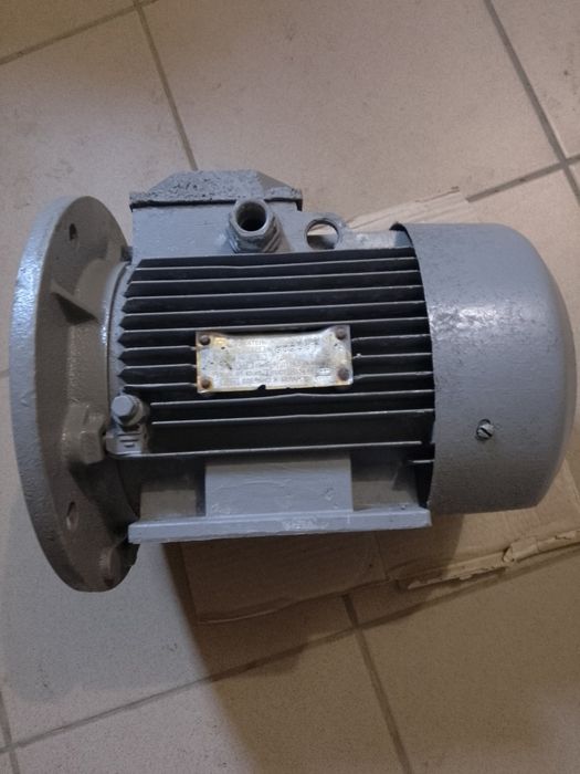 Електромотор 1,5квт 935 обертів