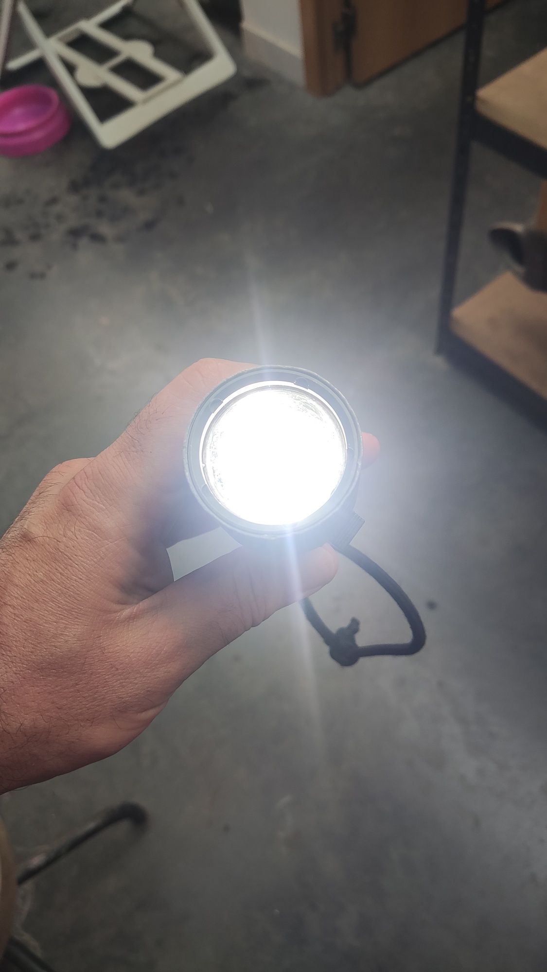 Lanterna de mergulho C4 Luxo