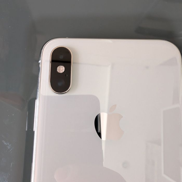 iPhone XS 64GB desbloqueado