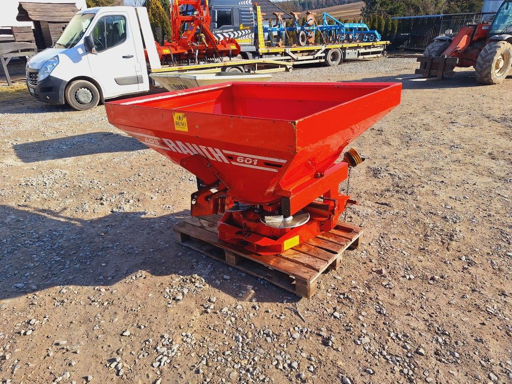 Rozsiewacz nawozu Rauch MDS 601 Rauch ADS 601 stan idealny 600l