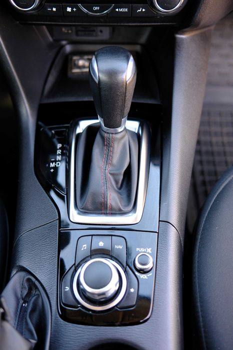 Продам Mazda 3 2016 року 74тис пробіг