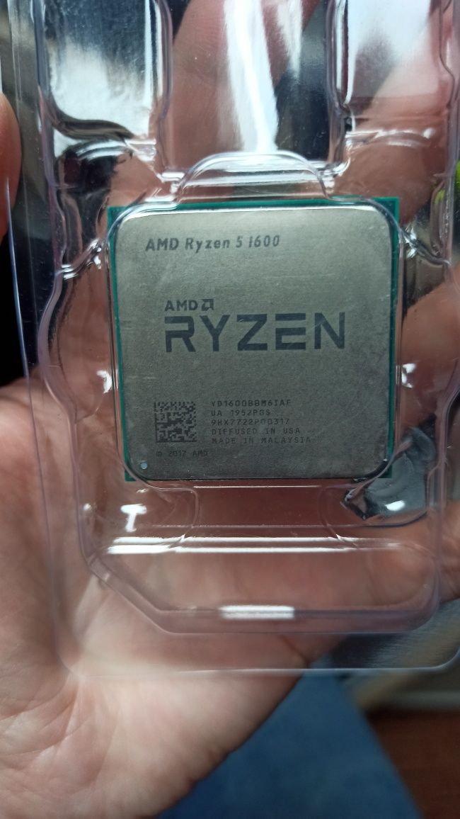 AMD Ryzen 5 1600 AF    soket AM4