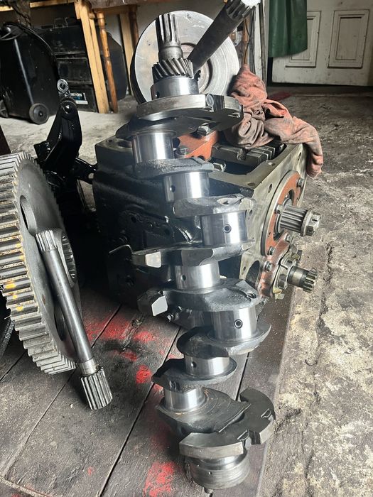 Колінвал мТз 80/82 д240 двигун