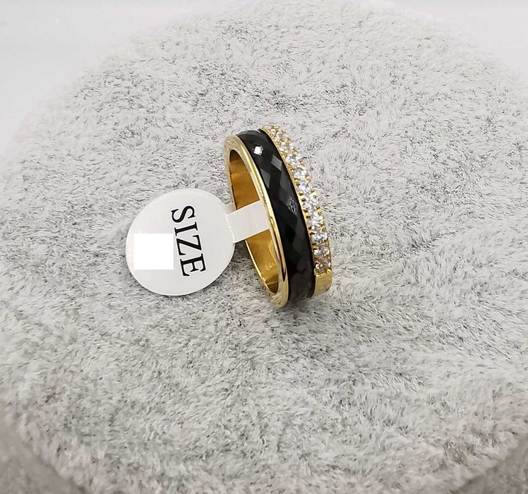 Pierścionek stal chirurgiczna średnica 16 mm ceramika cyrkonie