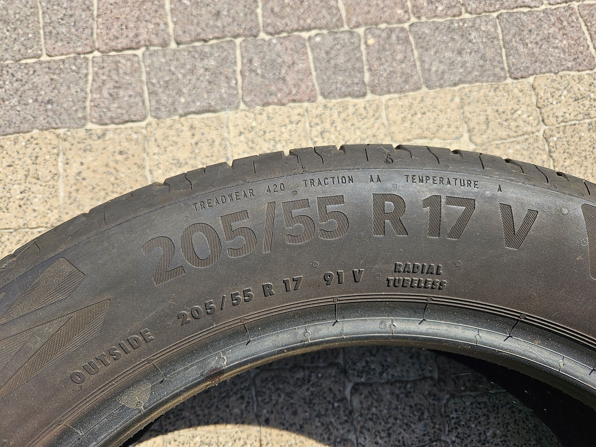 Opona , opony Continental 205/55 R17V