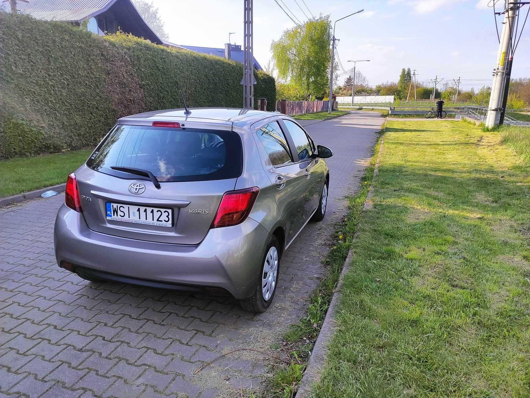 Toyota Yaris 1.0  2014 bezwypadkowy z polskiego salonu 38 tys.km