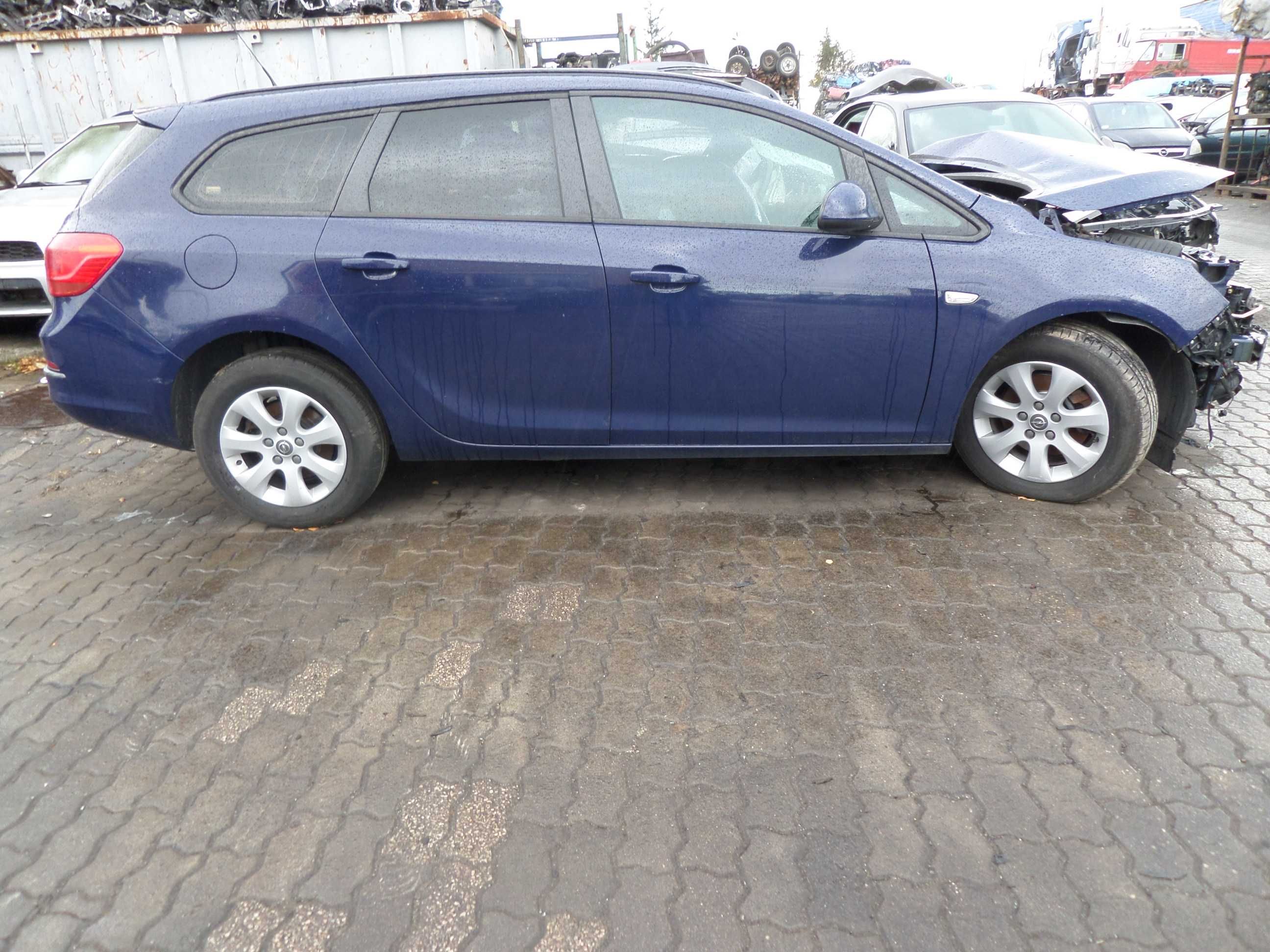 Opel Astra / 1.7 / 2014r. na części