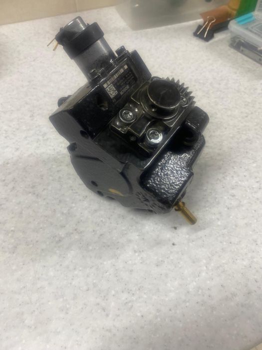 Паливний насос високого тиску BOSCH 0445010250 R9M ТНВД оригінал