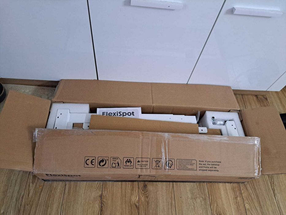 Stelaż z regulowaną szerokością pod burko