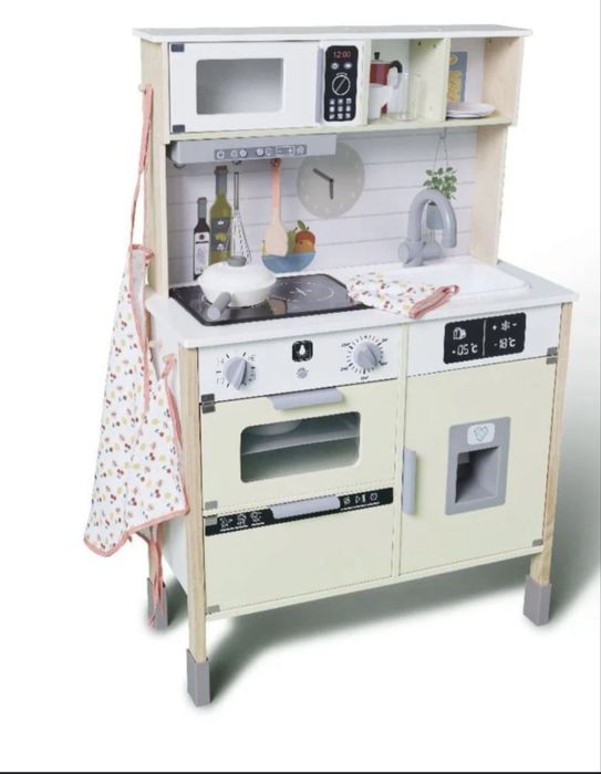Дитяча дерев'яна кухня