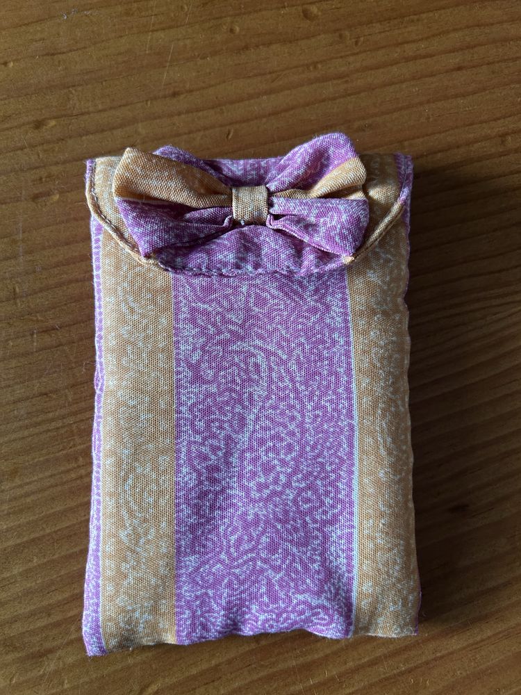 Vendo bolsa para telemovel muito pratica.