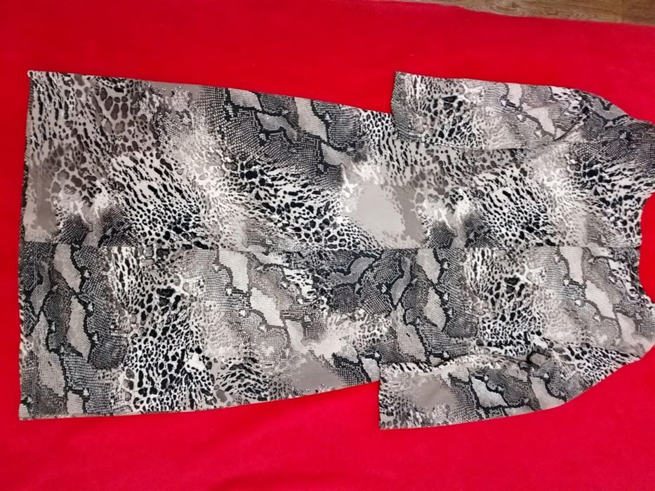 Сукня трикотажна