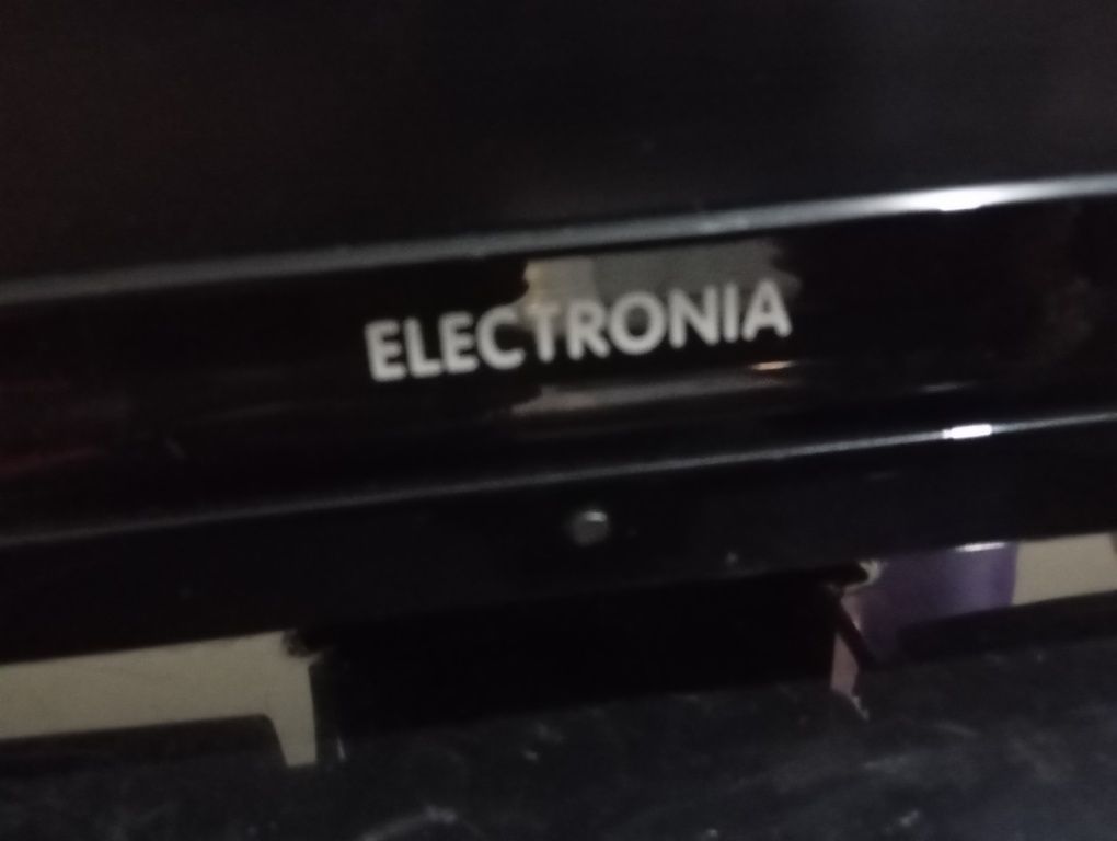 Tv em ótimo Estado 24 polegadas