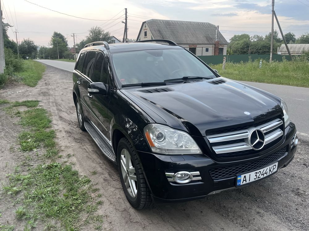 Продам хороший автомобиль