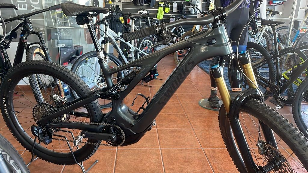 Bicicleta Specialized Turbo levo S-works