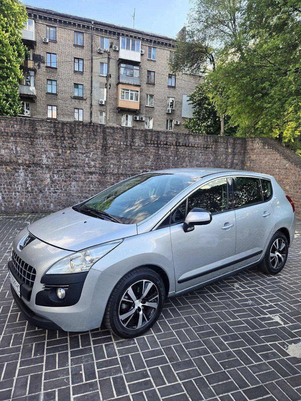 Продам Пежо 3008 1.6 MPI