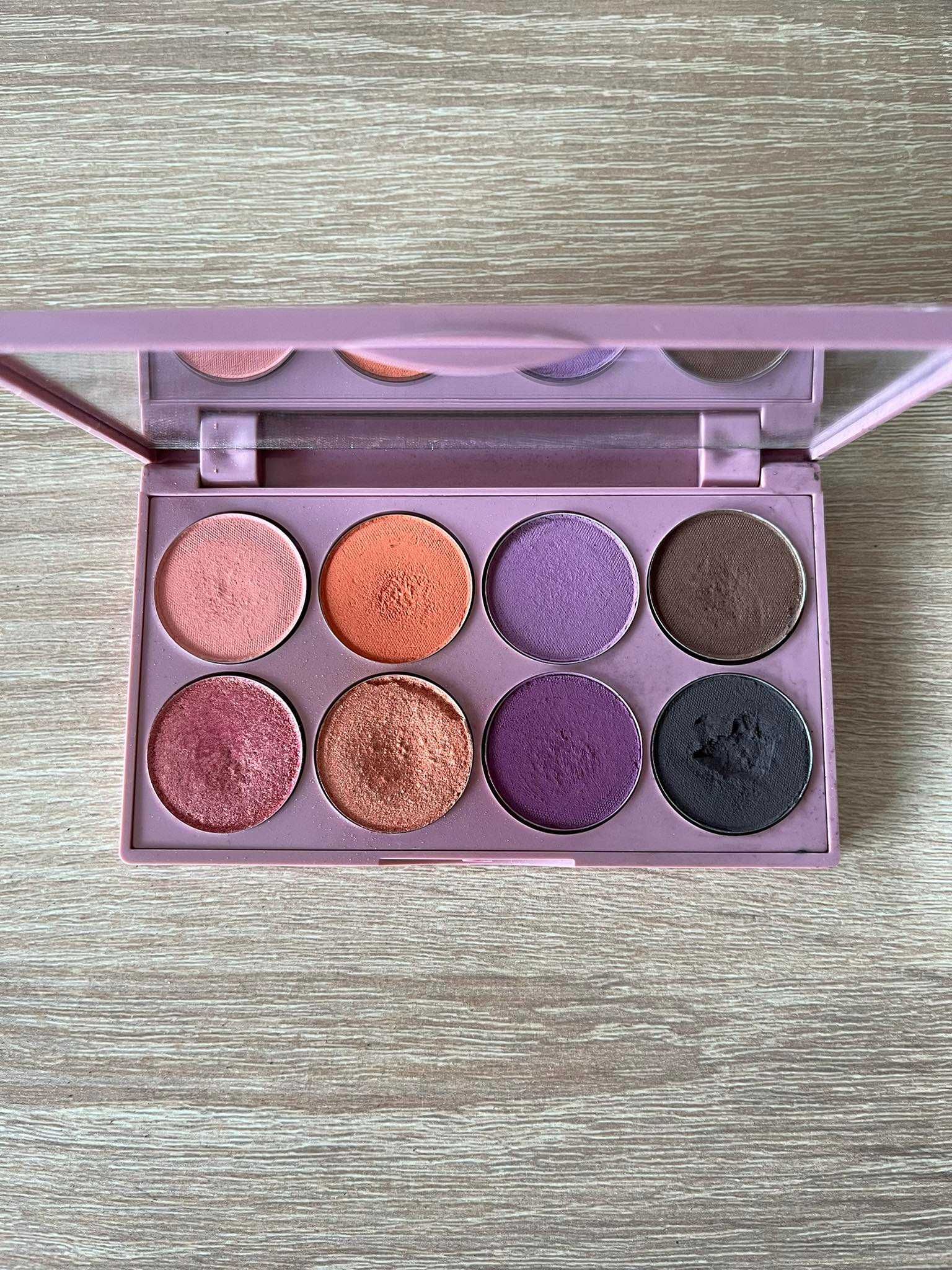 Paleta cieni GlamShop w magnetycznej kasetce