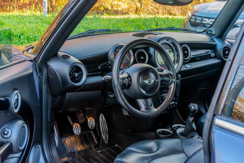 Mini Cooper John Cooper Works 1.6 Turbo – 211cv – N18 – FULL EXTRAS