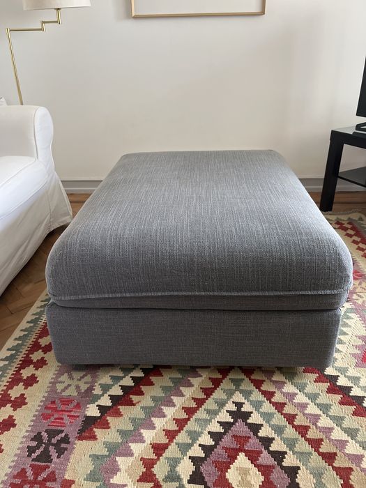 Pufe / repoisa pés Ikea cinzento