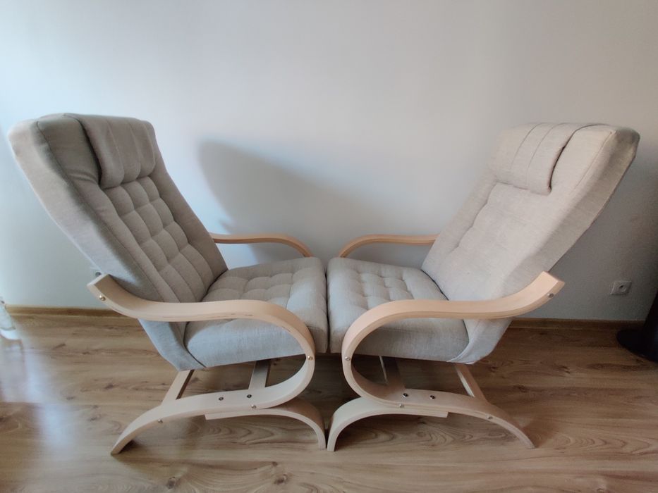 Fotel w kolorze beżowym