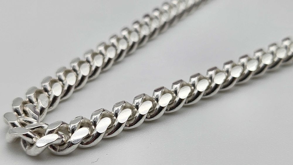 Piękny NOWY srebrny łańcuszek P.925 W.58,82g