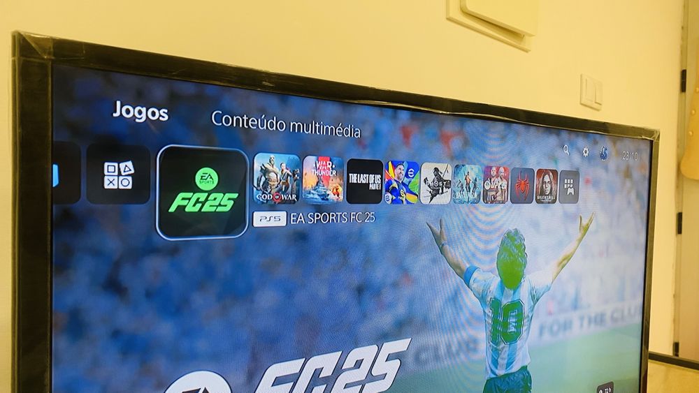 Vendo minha TV semi-nova falta de Uso. Impecavel , 32 PLG