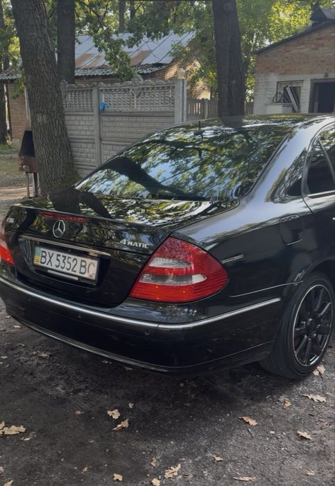 Mercedes w211 e- class