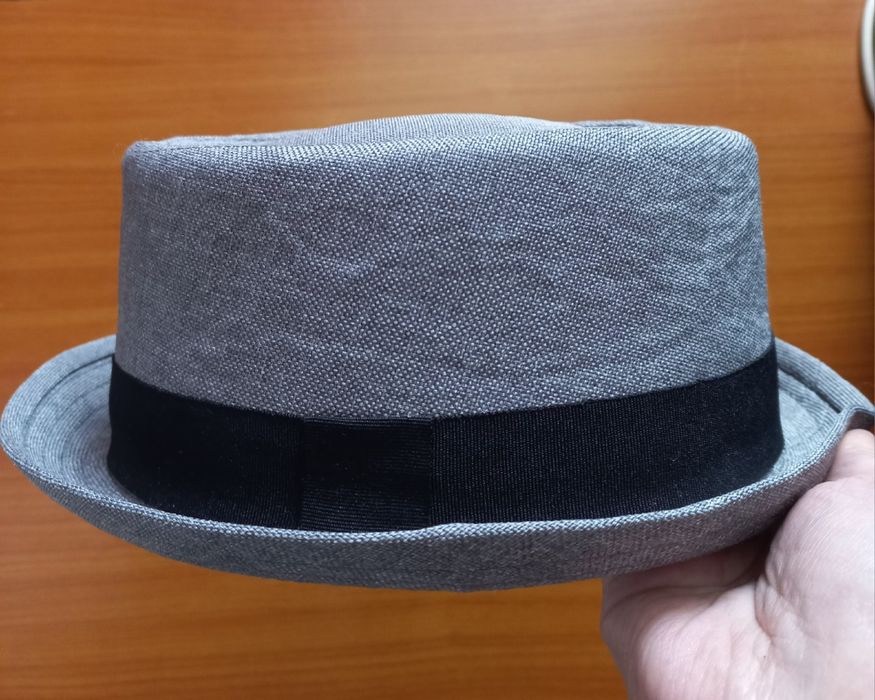 Шапки кепки чоловічі