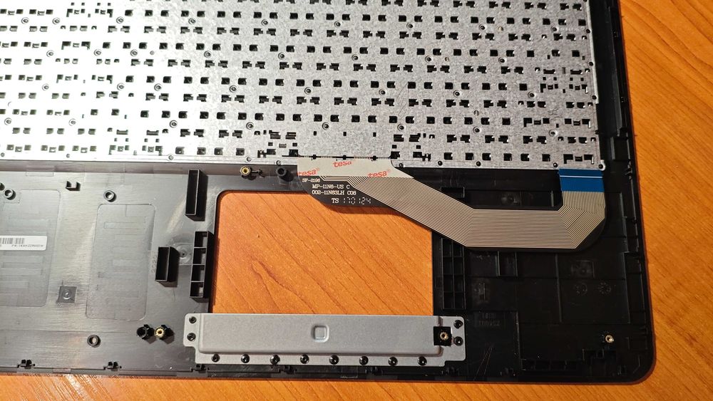 Продается топкейс с клавиатурой для Asus X540, X541, R540, R541 и др.