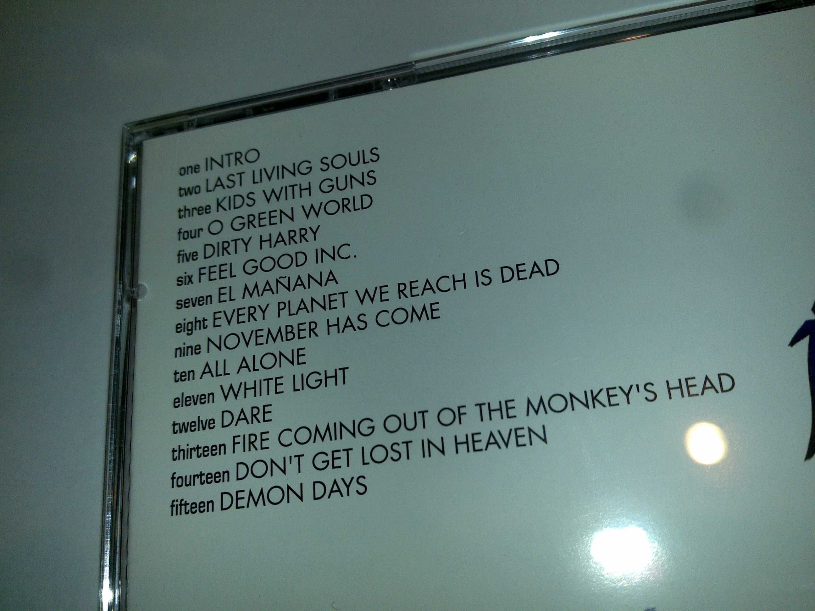 gorillaz (demon days) música/cd