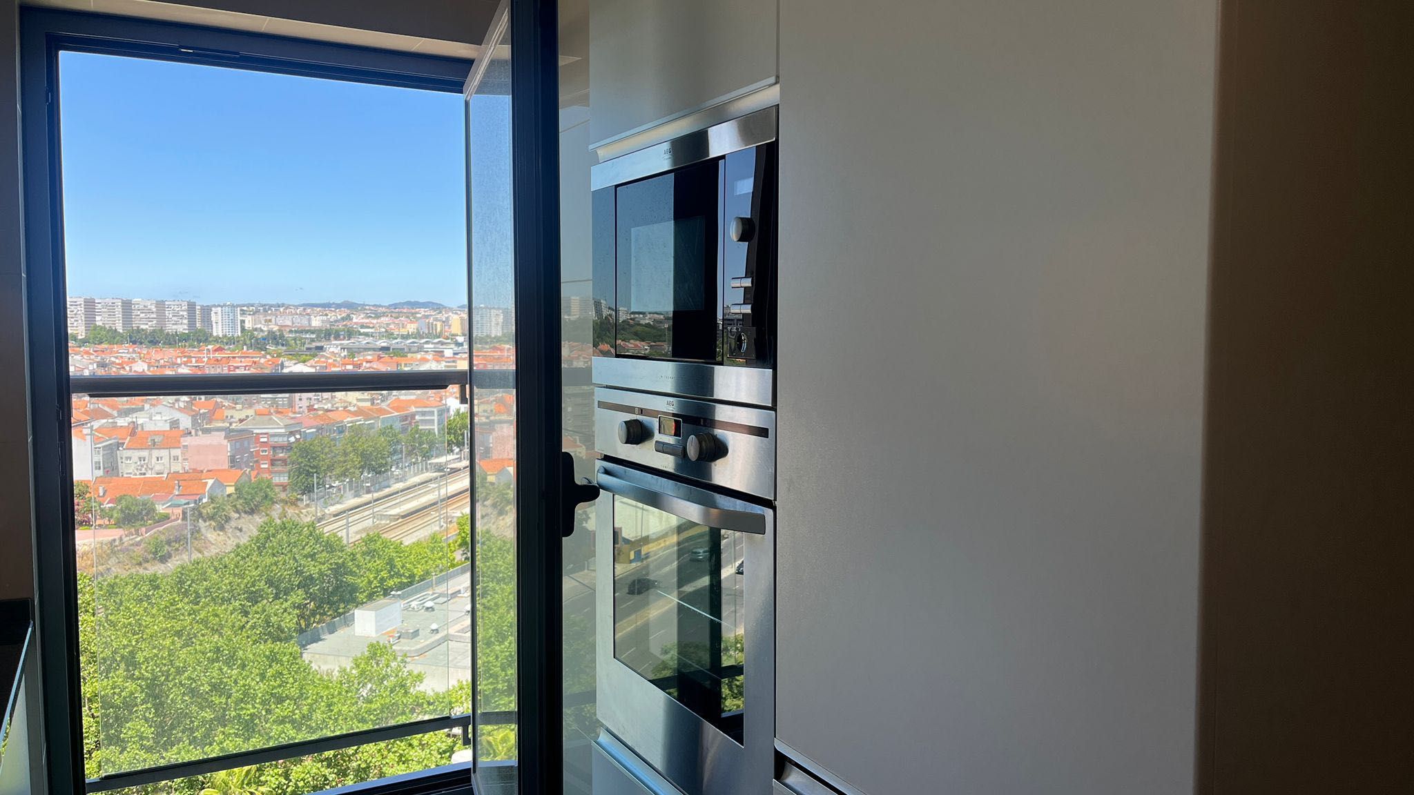 Apartamento T1 Parque das Nações - Moderno e com Garagem
