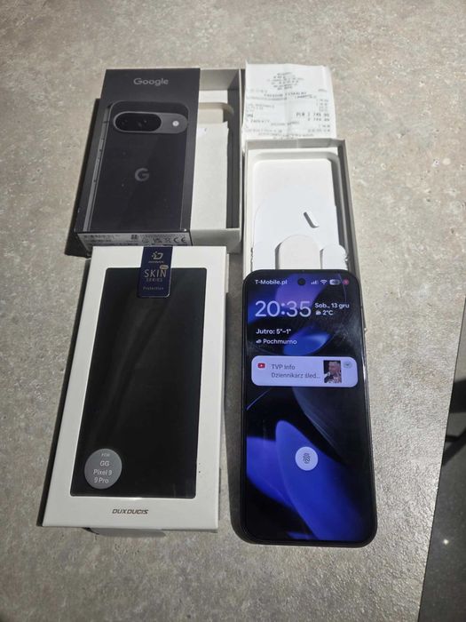 Smartfon GOOGLE Pixel 9 5G 12/128GB 6.3" 120Hz Obsydian