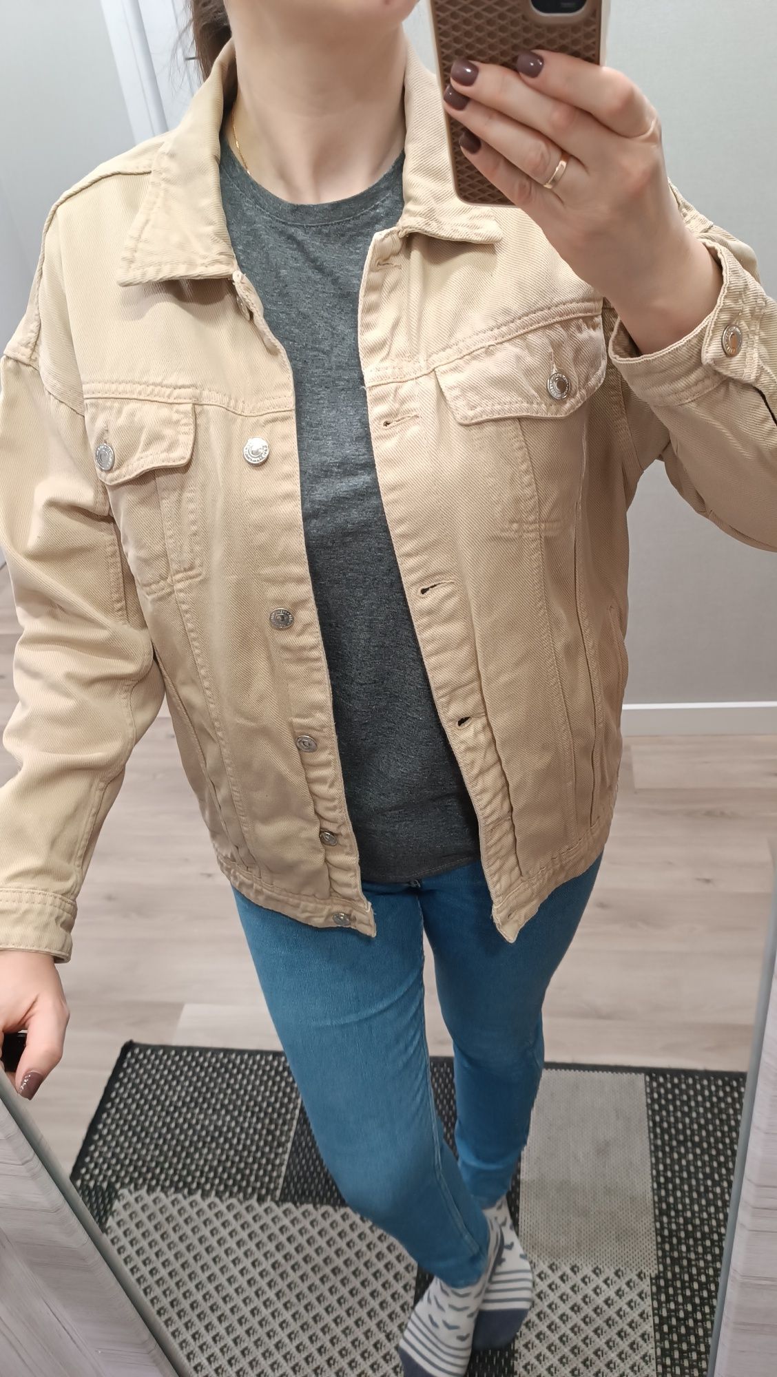 Джинсова куртка розмір S