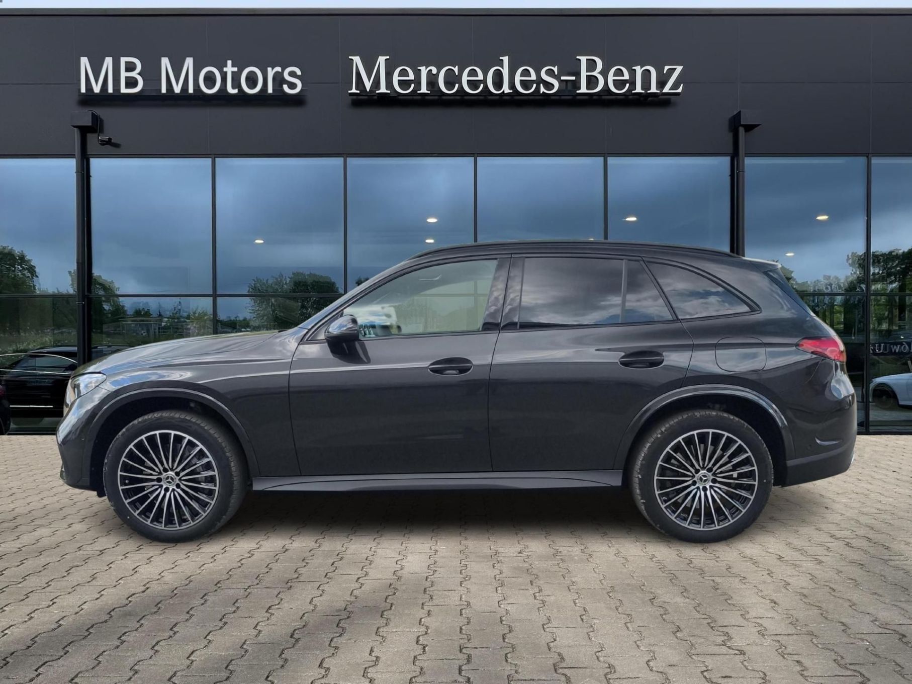 Mercedes-Benz GLC 400 e 4MATIC z EQ MB Motors Piaseczno
