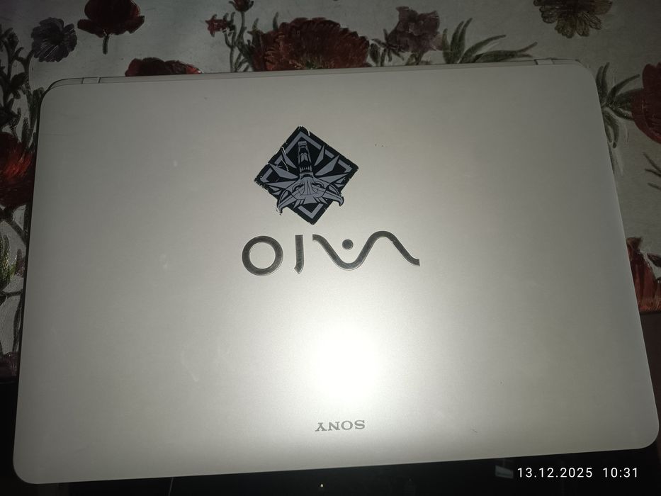 Laptop Sony Vaio SVF152A29M – uszkodzony, na części